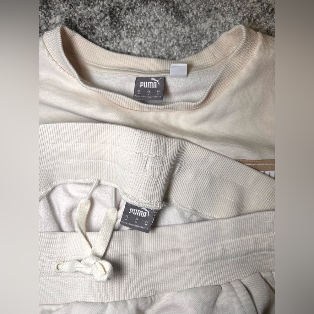 MEDIUM Puma Womens Cream Sweatsuit - Wide leg - Picture 4 of 4